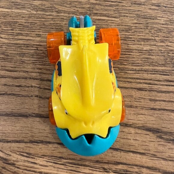 Hot Wheels Piranha Terror Toy Car 2014 Mattel Yellow/Orange Wheels Blue Base - Picture 4 of 5
